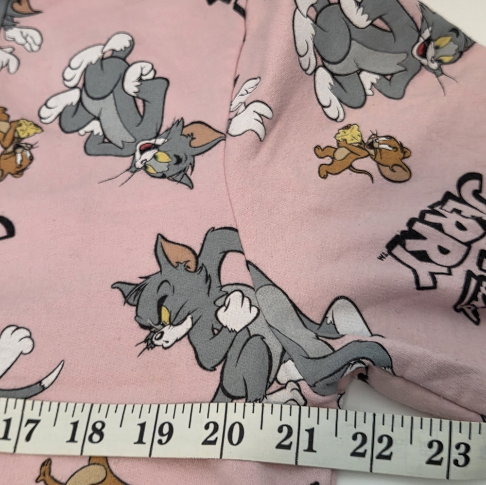 Tom and Jerry Pink Cropped Hoodie - Picture 9 of 10